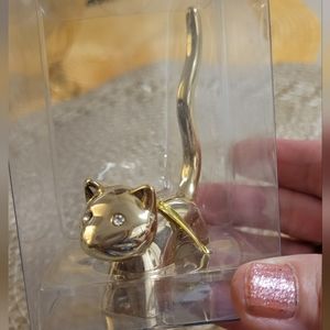 Cat ring holder ( Still tied in box)